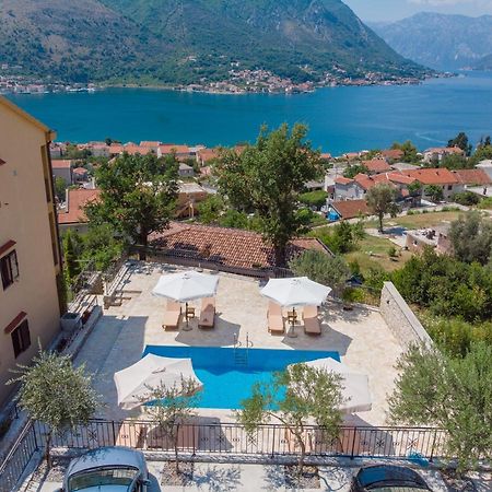 Our Sunset Apartments With Pool And Sea View Kotor Dış mekan fotoğraf