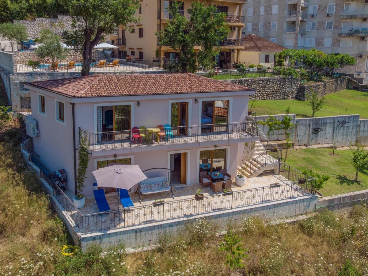 Our Sunset Apartments With Pool And Sea View Kotor Dış mekan fotoğraf