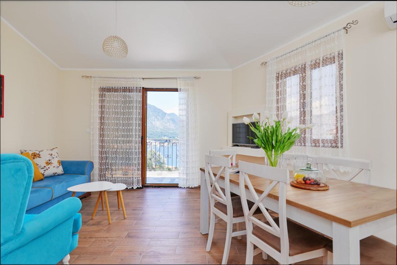 Our Sunset Apartments With Pool And Sea View Kotor Dış mekan fotoğraf